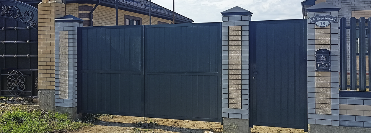 Въездные ворота в Баксане под ключ